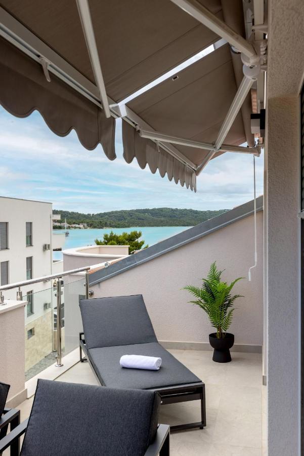 Apartments Ocrux Трогир Экстерьер фото