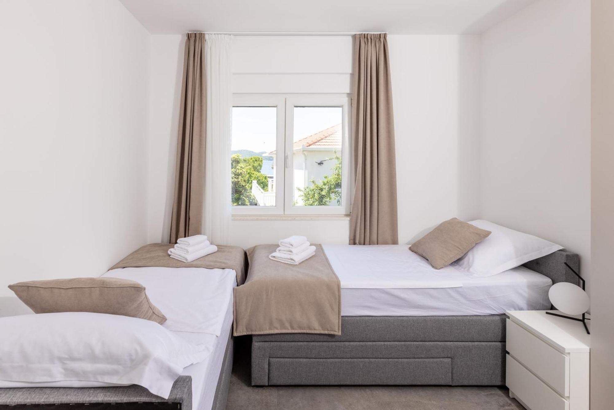 Apartments Ocrux Трогир Экстерьер фото